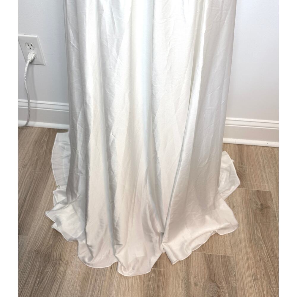 Mac Duggal Rosette Flower Halter Chiffon Gown In White 49333 Size 8 New - Picture 5 of 16